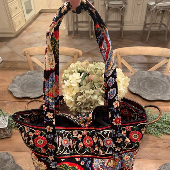 NWT Vera Bradley Versailles Tote | 10096-070 - Picture 3 of 4